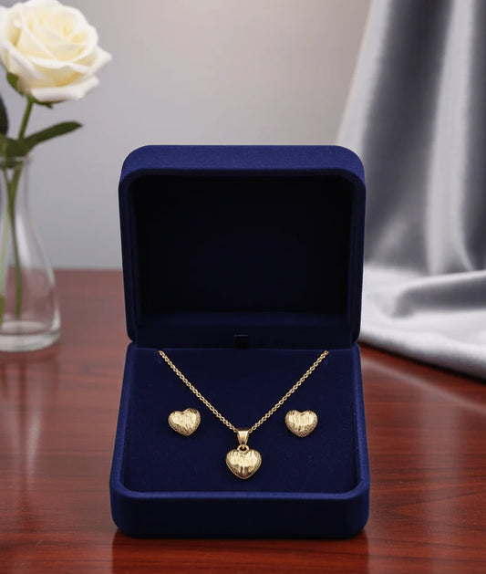 Golden Textured Heart Pendant Set – Elegant Necklace & Stud Earrings Jewelry Set | Saudi Arabia